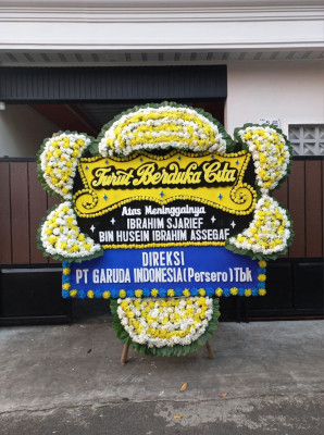 Papan Bunga Duka di Karangsari
